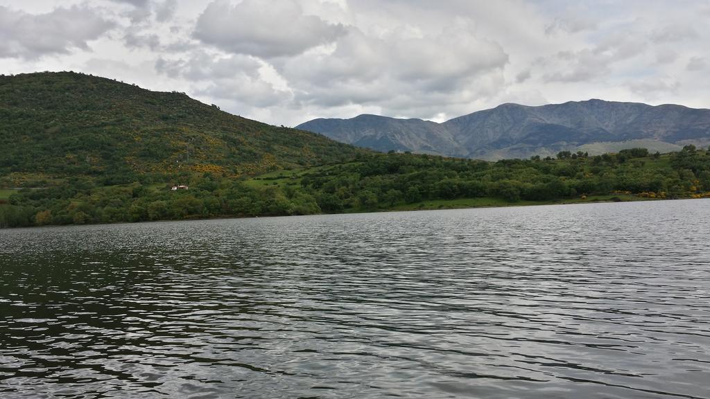Casa Rural Con Encanto "Los Postigos" Banos De Montemayor Kültér fotó