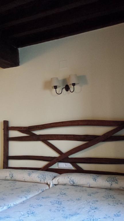 Casa Rural Con Encanto "Los Postigos" Banos De Montemayor Szoba fotó