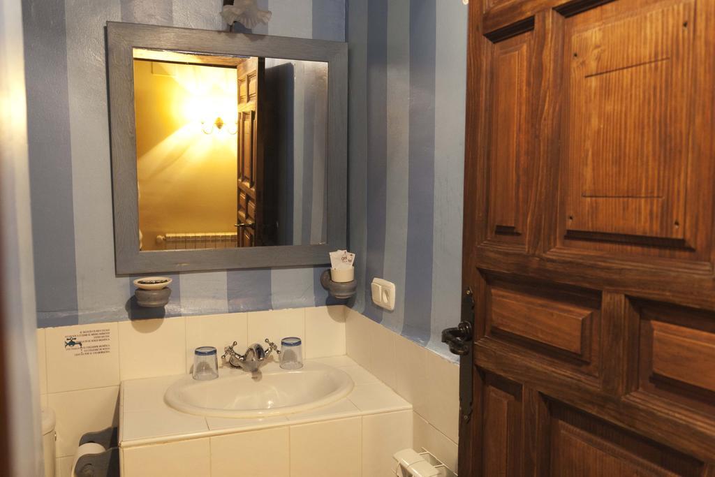 Casa Rural Con Encanto "Los Postigos" Banos De Montemayor Szoba fotó